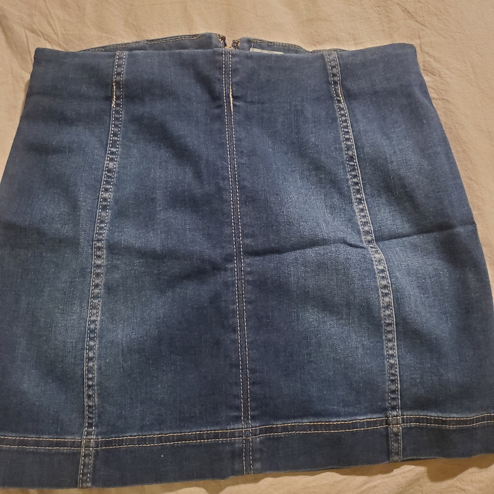 Jolt Skirt